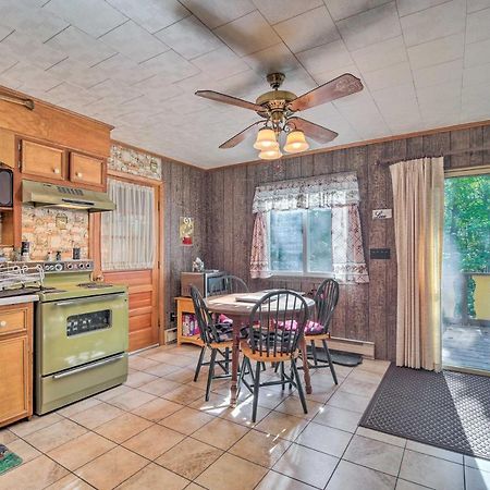 Cozy Adirondacks Cabin Walk To Lake Eaton! Jay Luaran gambar