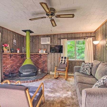 Cozy Adirondacks Cabin Walk To Lake Eaton! Jay Luaran gambar