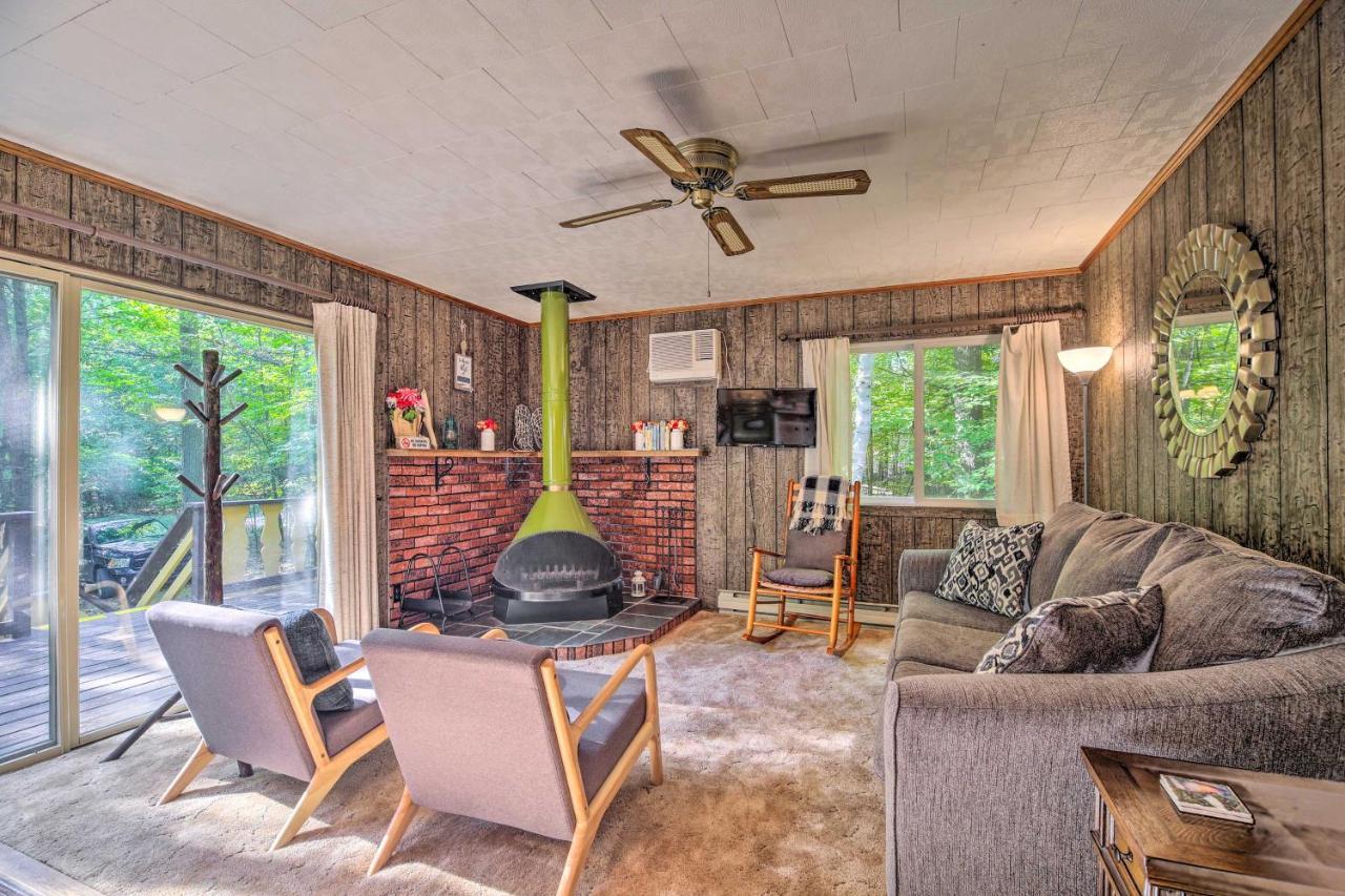 Cozy Adirondacks Cabin Walk To Lake Eaton! Jay Luaran gambar