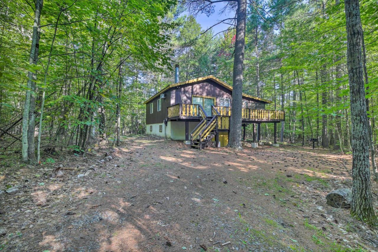 Cozy Adirondacks Cabin Walk To Lake Eaton! Jay Luaran gambar